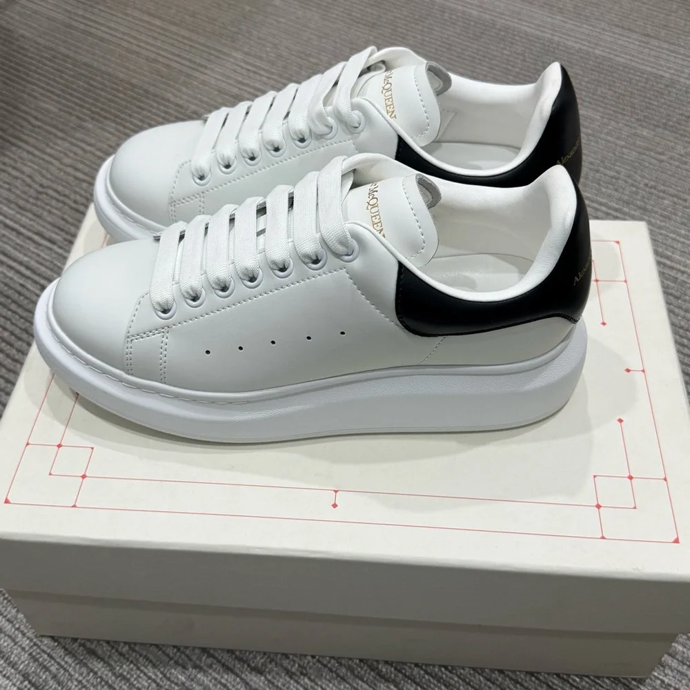 Alexander McQueen Men's Black & White Sneakers - Picture 2 of 6